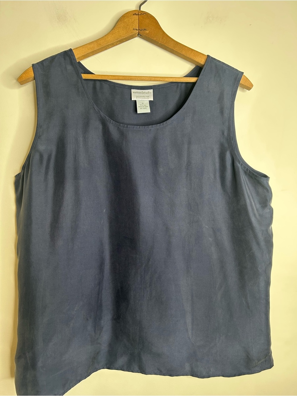 100% Silk Tank Size XL Sutton Studio Bloomingdale’s Classic